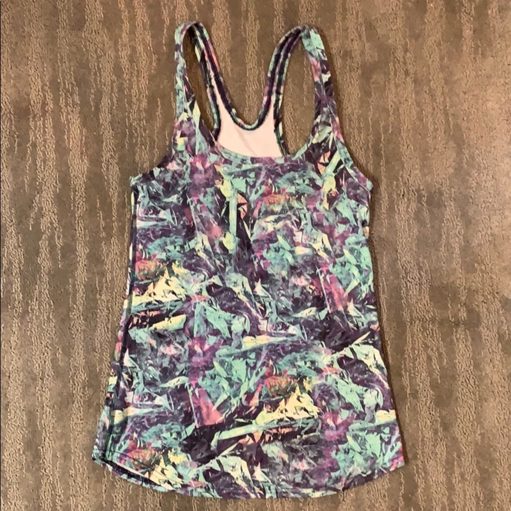 Lululemon tank
